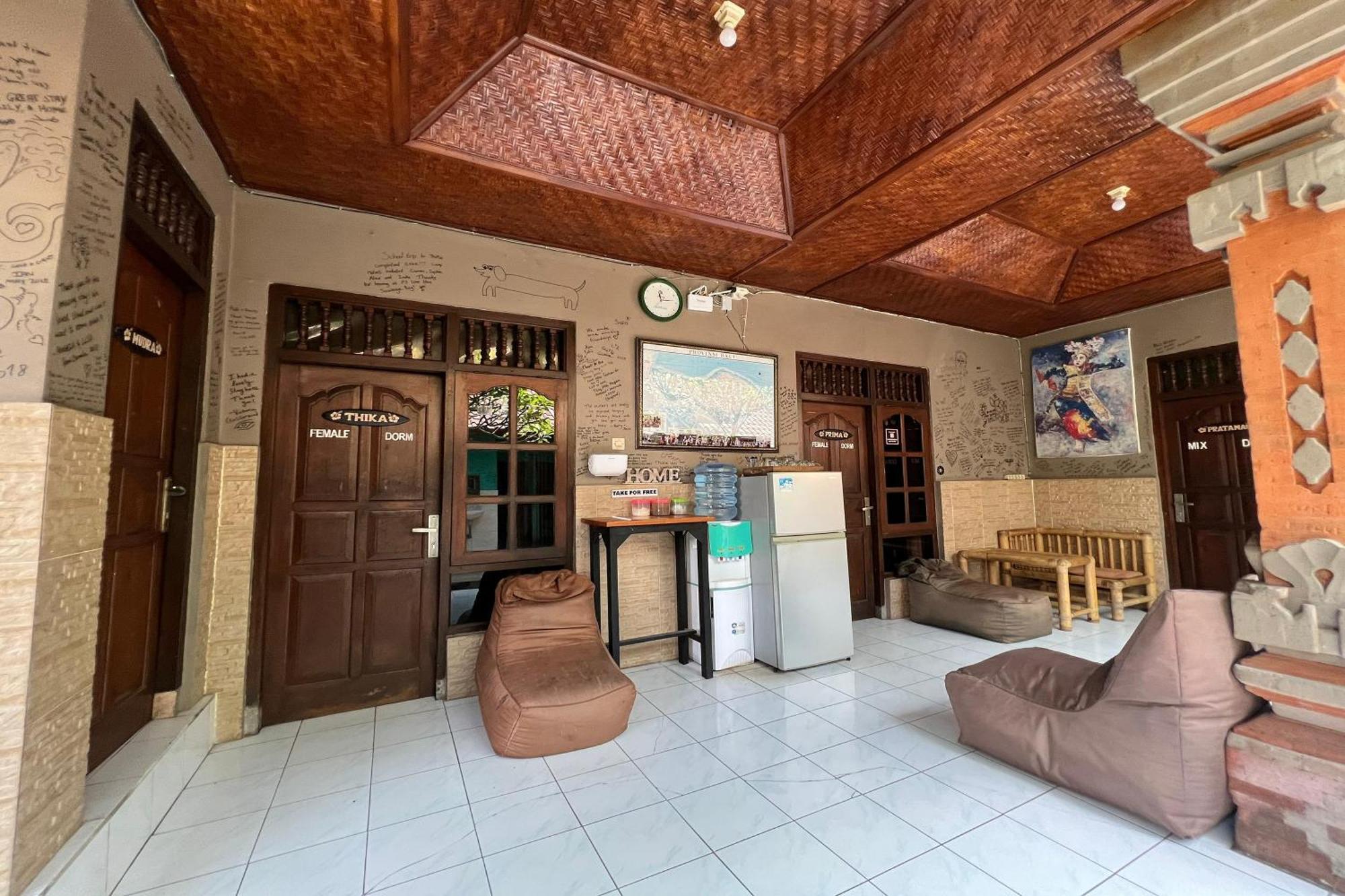 Padi-Padi Hostel & Bar Ubud Eksteriør billede
